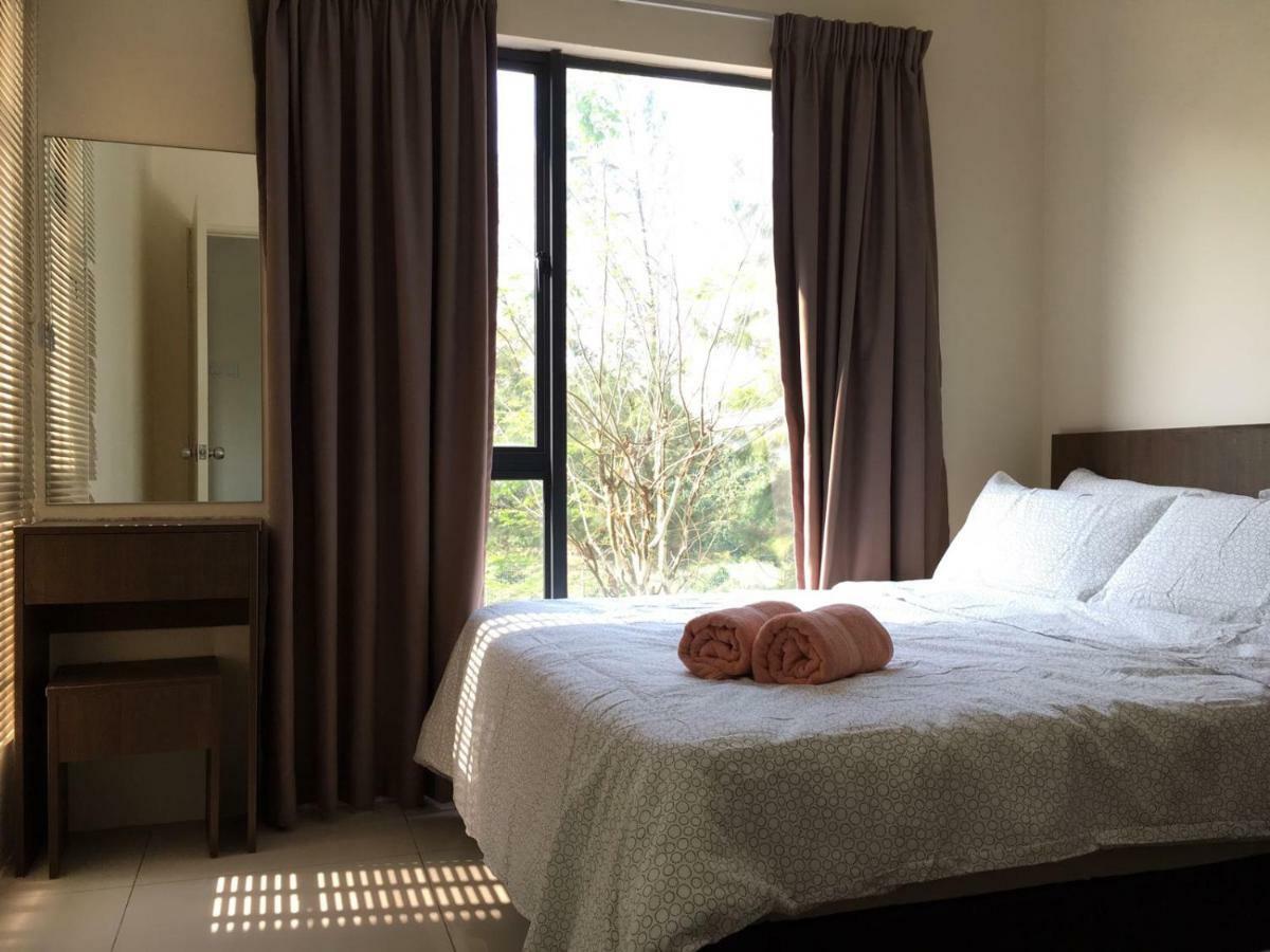 Cozy Swiss Garden Beach Resort Residence Kampung Sungai Karang ภายนอก รูปภาพ