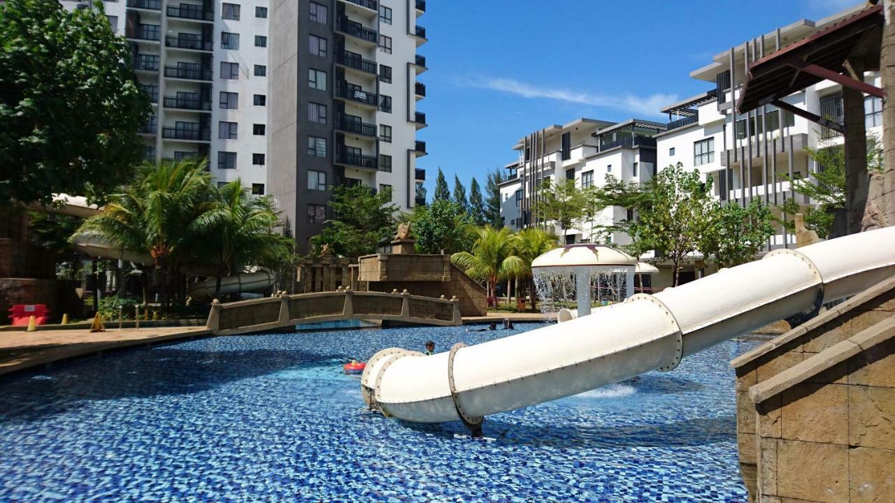 Cozy Swiss Garden Beach Resort Residence Kampung Sungai Karang ภายนอก รูปภาพ