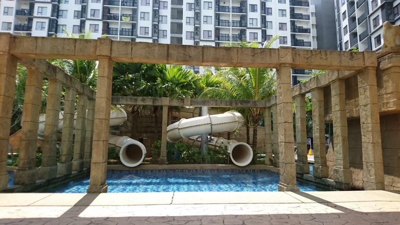 Cozy Swiss Garden Beach Resort Residence Kampung Sungai Karang ภายนอก รูปภาพ
